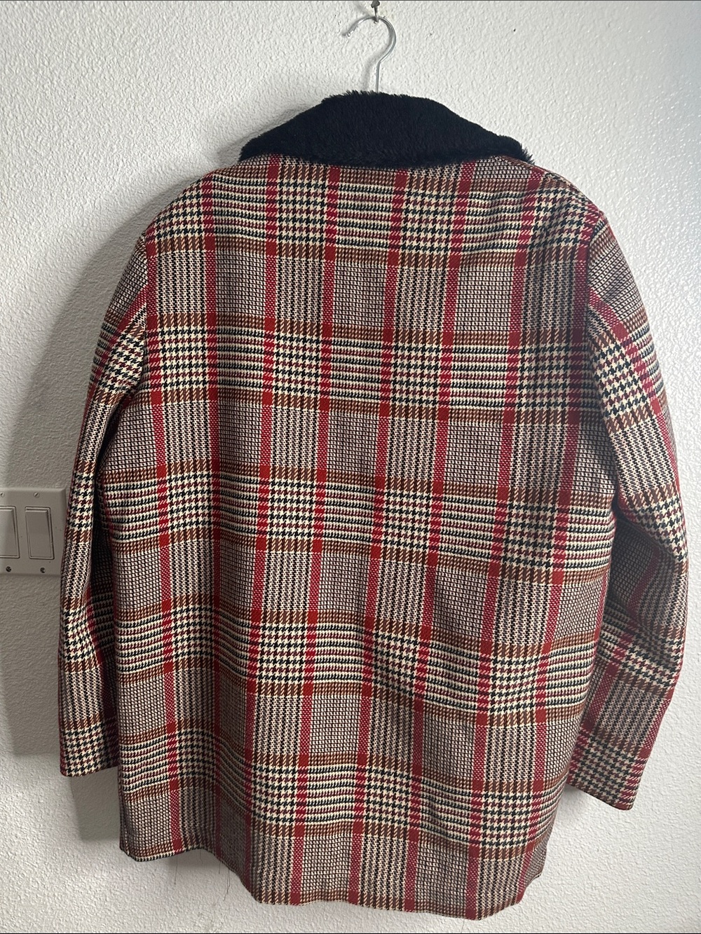 Vintage Pendleton Red Plaid Wool Pea Coat with Black Faux Fur Collar size M - Picture 8 of 10